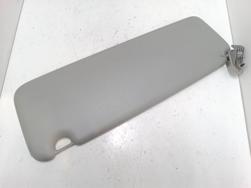 Recambio de parasol derecho para renault trafic ii furgoneta (fl) 1.9 dci 80 (fl0b) referencia OEM IAM    Recambio de parasol derecho para renault trafic ii furgoneta (fl) 1.9 dci 80 (fl0b) referencia OEM IAM