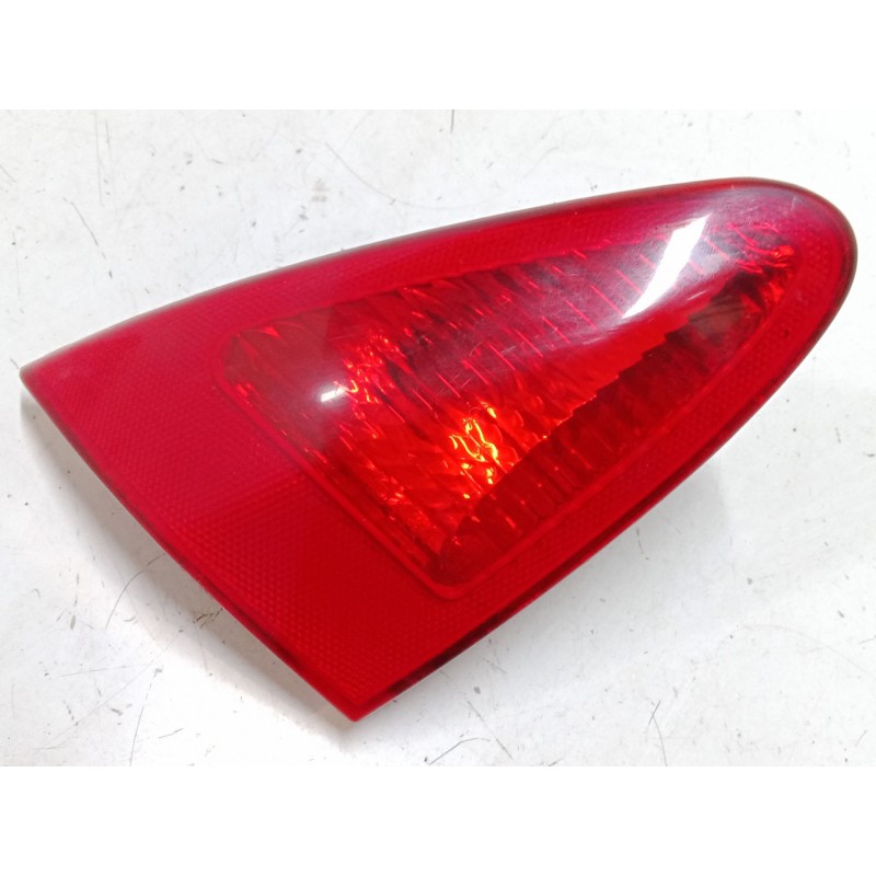 Recambio de piloto trasero porton izquierdo para alfa romeo 147 (937_) 1.9 jtd (937.axd1a, 937.bxd1a) referencia OEM IAM   