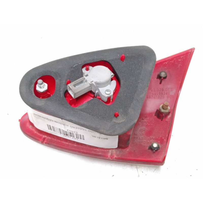 Recambio de piloto trasero porton izquierdo para alfa romeo 147 (937_) 1.9 jtd (937.axd1a, 937.bxd1a) referencia OEM IAM   