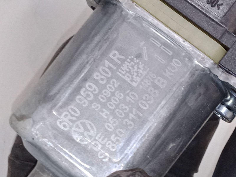 Recambio de elevalunas electrico delantero izquierdo para volkswagen polo v (6r1, 6c1) 1.4 (6r1) referencia OEM IAM 6R0959801R  