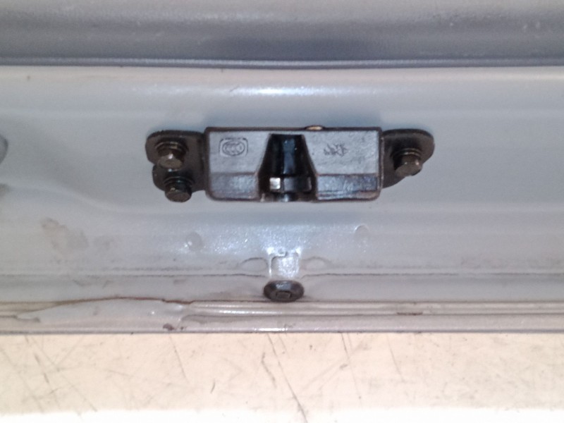 Recambio de porton trasero para hyundai i800 se crdi auto euro6 a51az1 referencia OEM IAM   