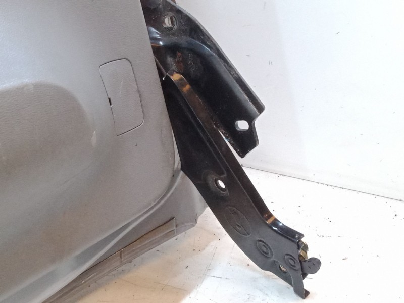 Recambio de puerta lateral corredera derecha para hyundai i800 se crdi auto euro6 a51az1 referencia OEM IAM   