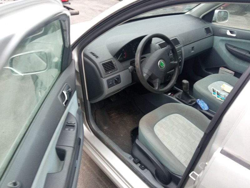 skoda fabia i (6y2) del año 2000 skoda fabia i (6y2) del año 2000