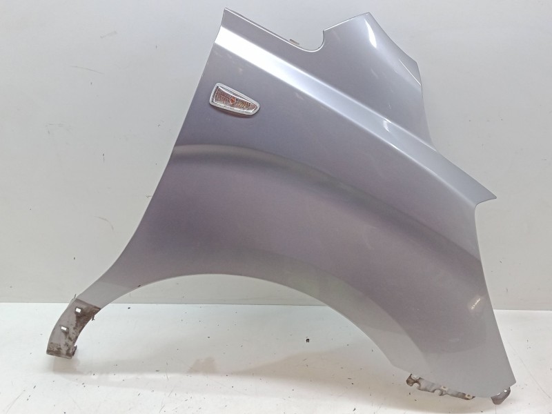 Recambio de aleta delantera derecha para hyundai i800 se crdi auto euro6 a51az1 referencia OEM IAM   