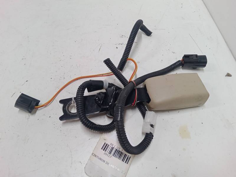 ANCLAJE CINTURON DELANTERO IZQUIERDO 