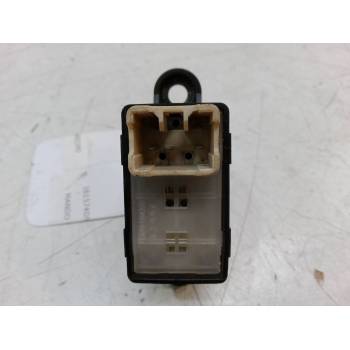 MANDO ELEVALUNAS DELANTERO DERECHO 93580-06000 