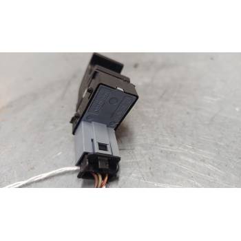 MANDO ELEVALUNAS DELANTERO DERECHO PBT GF20 