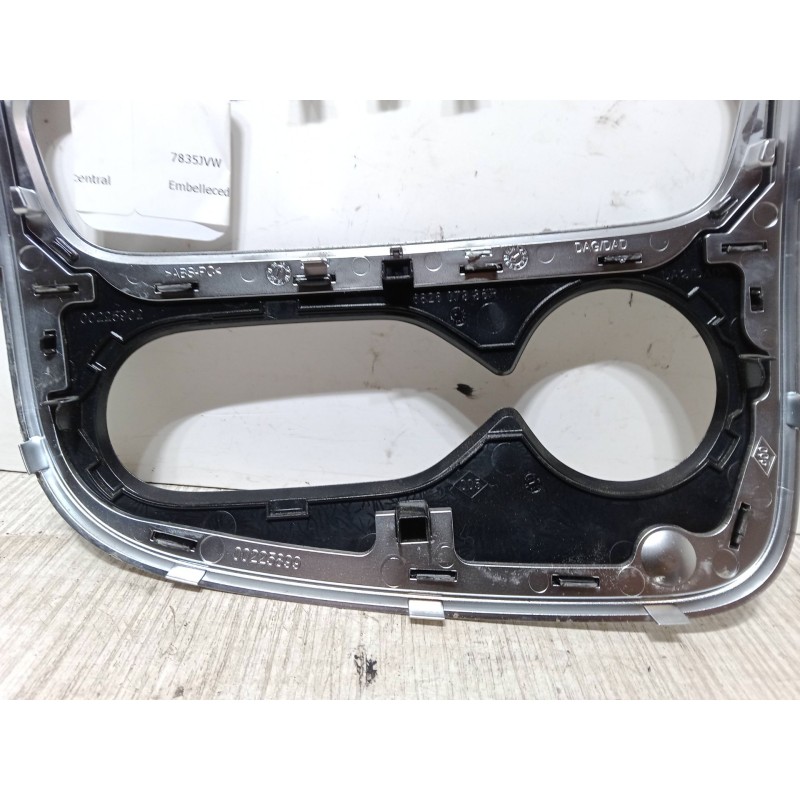 Recambio de embellecedor ( radio, clima ) consola central para renault clio iv (bh_) 1.5 dci 90 referencia OEM IAM   