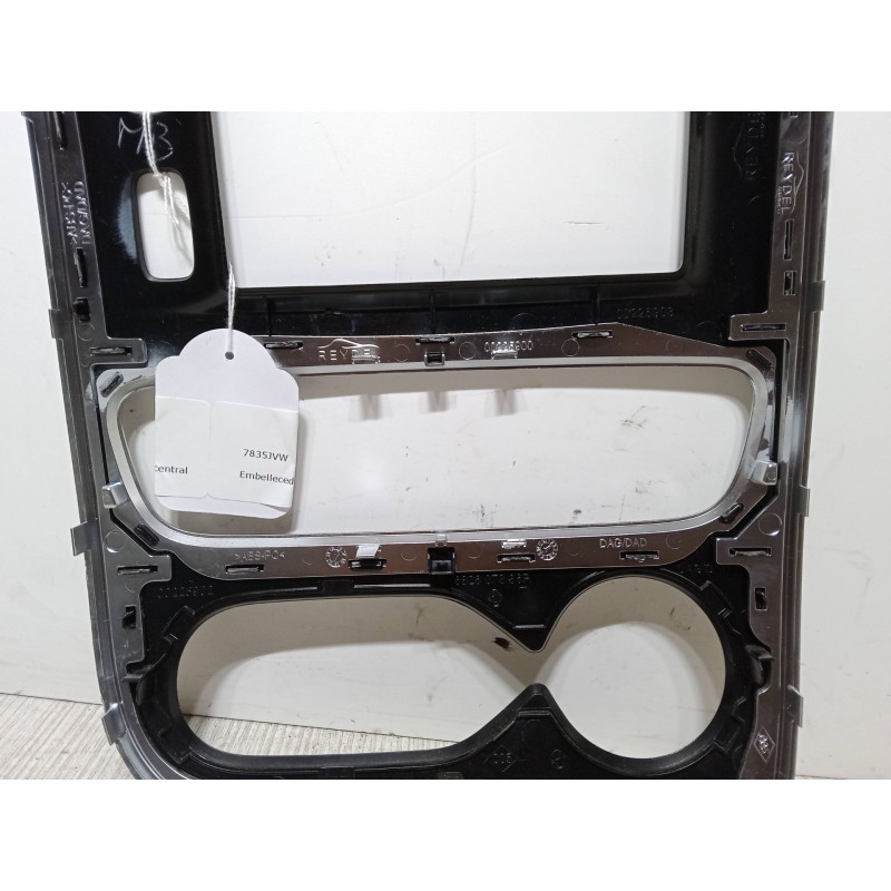 Recambio de embellecedor ( radio, clima ) consola central para renault clio iv (bh_) 1.5 dci 90 referencia OEM IAM   