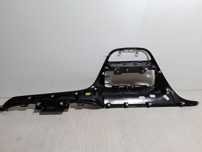 Recambio de embellecedor ( radio, clima ) consola central para peugeot 208 i (ca_, cc_) 1.2 vti 82 referencia OEM IAM 9673830077