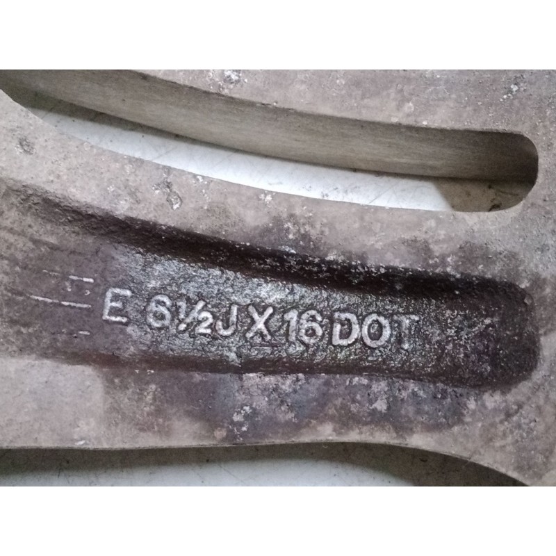 Recambio de llanta aluminio 16´´ para kia sportage ii (je_, km_) 2.0 crdi referencia OEM IAM E61/2J16  