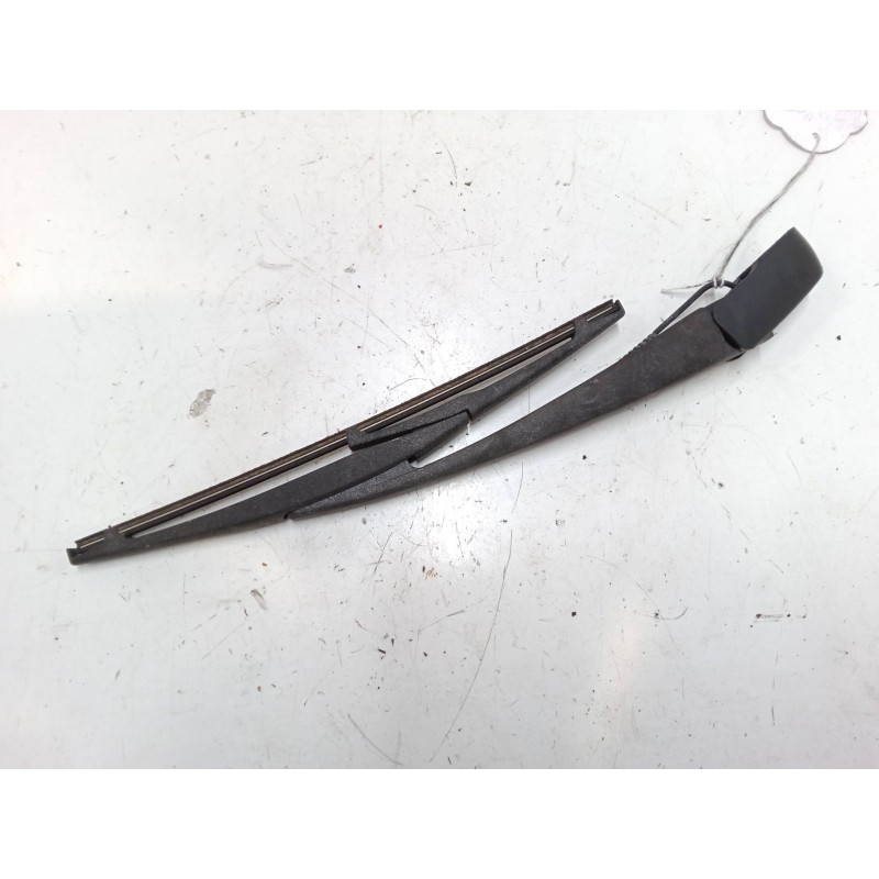 Recambio de brazo limpia trasero para suzuki swift iii (mz, ez) 1.3 ddis (rs 413d) referencia OEM IAM   