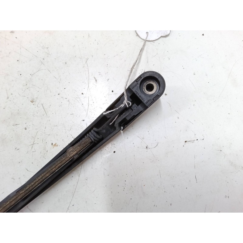 Recambio de brazo limpia trasero para suzuki swift iii (mz, ez) 1.3 ddis (rs 413d) referencia OEM IAM   
