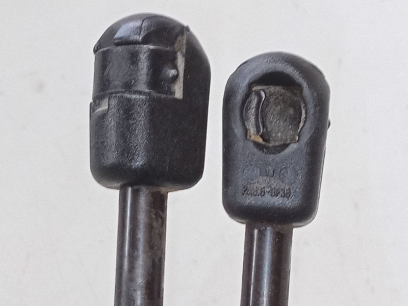 Recambio de amortiguadores malet/porton para volkswagen golf iii variant (1h5) 1.6 referencia OEM IAM   