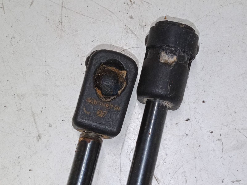 Recambio de amortiguadores malet/porton para rover 25 i hatchback (rf) 2.0 idt referencia OEM IAM   