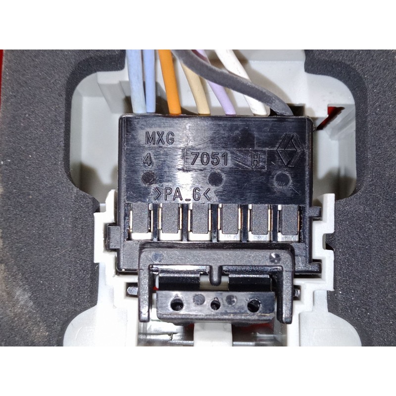 Recambio de piloto trasero izquierdo para renault clio ii (bb_, cb_) 1.2 (bb0a, bb0f, bb10, bb1k, bb28, bb2d, bb2h, cb0a,... ref