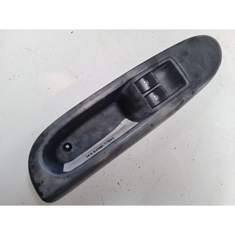 Recambio de mando elevalunas delantero izquierdo para renault clio ii (bb_, cb_) 1.2 (bb0a, bb0f, bb10, bb1k, bb28, bb2d, bb2h, 