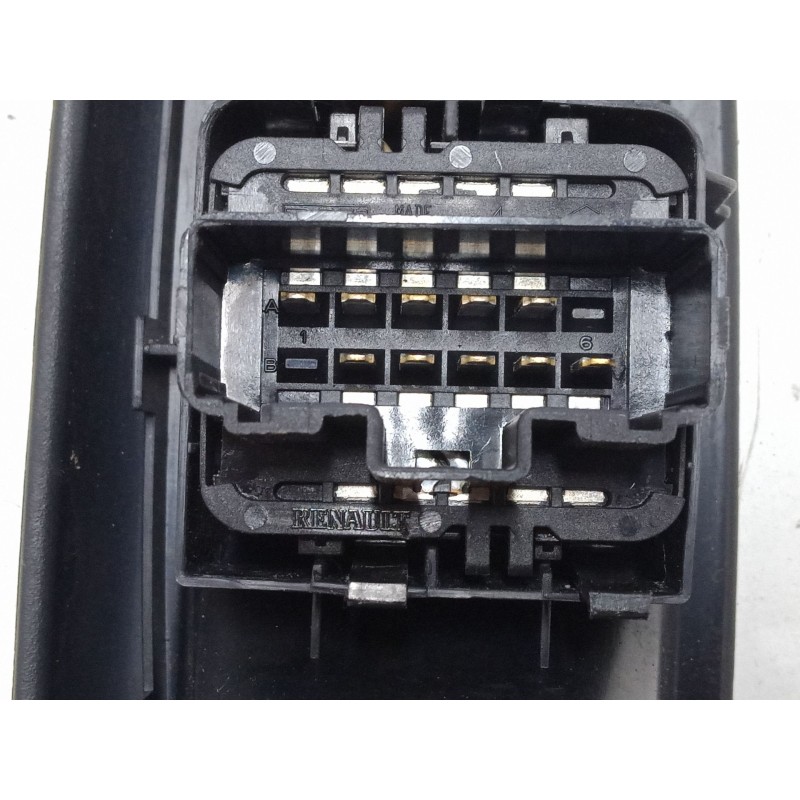 Recambio de mando elevalunas delantero izquierdo para renault clio ii (bb_, cb_) 1.2 (bb0a, bb0f, bb10, bb1k, bb28, bb2d, bb2h, 