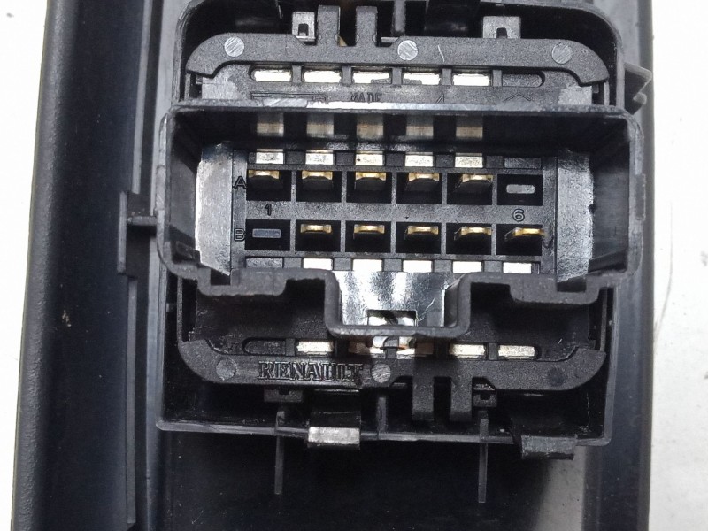 Recambio de mando elevalunas delantero izquierdo para renault clio ii (bb_, cb_) 1.2 (bb0a, bb0f, bb10, bb1k, bb28, bb2d, bb2h, 