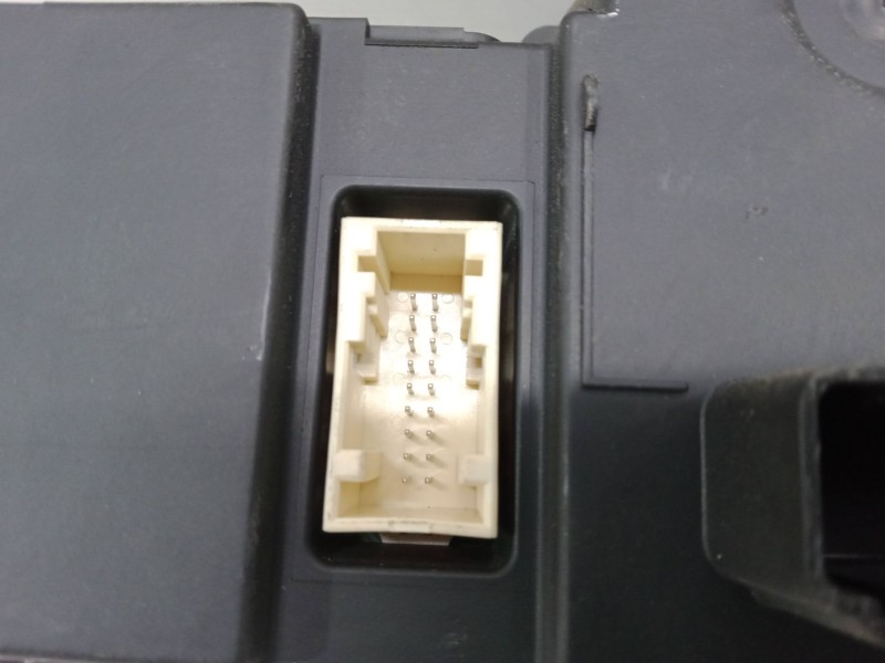 Recambio de mando climatizador para renault megane ii (bm0/1_, cm0/1_) 1.6 16v (bm0c, cm0c) referencia OEM IAM 8200344840  