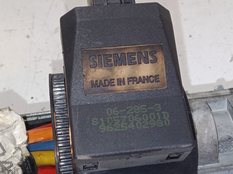 Recambio de clausor para citroën jumpy i furgoneta (bs_, bt_, by_, bz_) 1.9 d 70 referencia OEM IAM 9625402980  