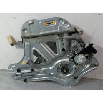 ELEVALUNAS ELECTRICO DELANTERO IZQUIERDO 824504D010 