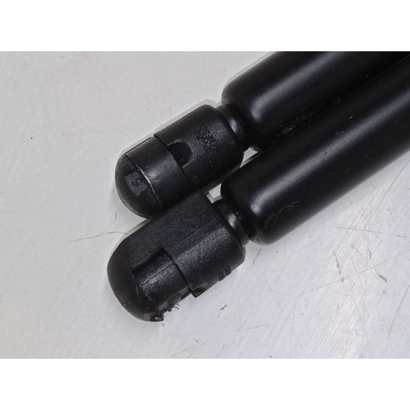 Recambio de amortiguadores malet/porton para ford fiesta iv (ja_, jb_) 1.3 i referencia OEM IAM   