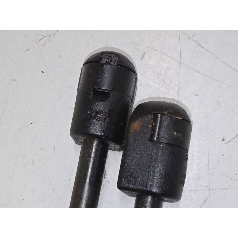 Recambio de amortiguadores malet/porton para ford fiesta iv (ja_, jb_) 1.3 i referencia OEM IAM   