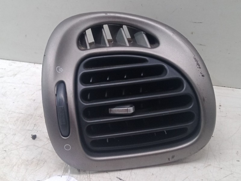Recambio de aireador derecho para citroën xsara picasso (n68) 2.0 hdi referencia OEM IAM   
