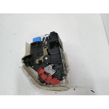 CERRADURA PUERTA DELANTERA IZQUIERDA 