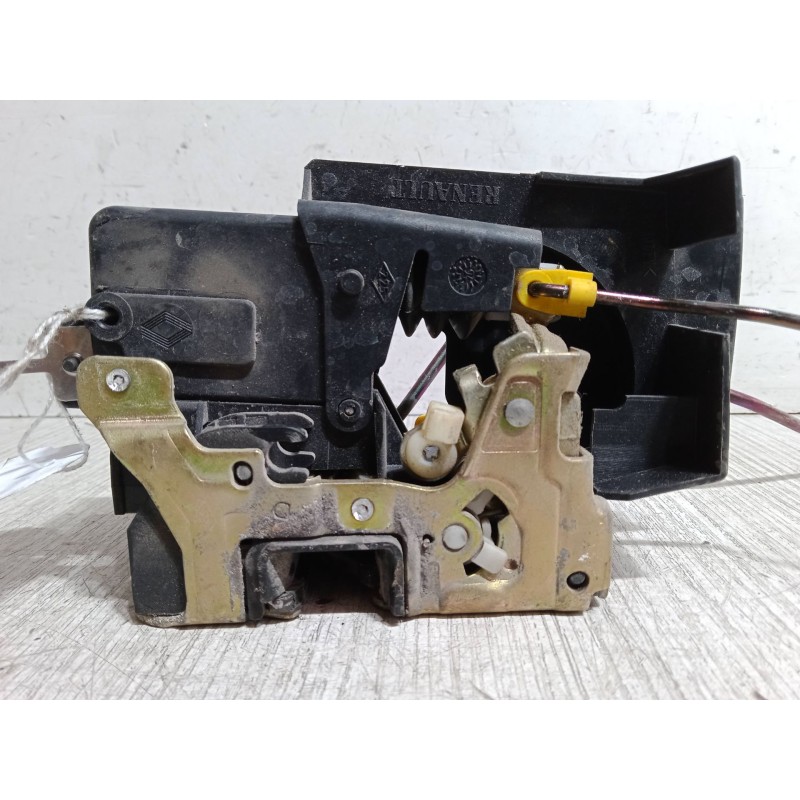 Recambio de cerradura puerta delantera derecha para renault laguna i (b56_, 556_) 1.8 (b56a/b) referencia OEM IAM   
