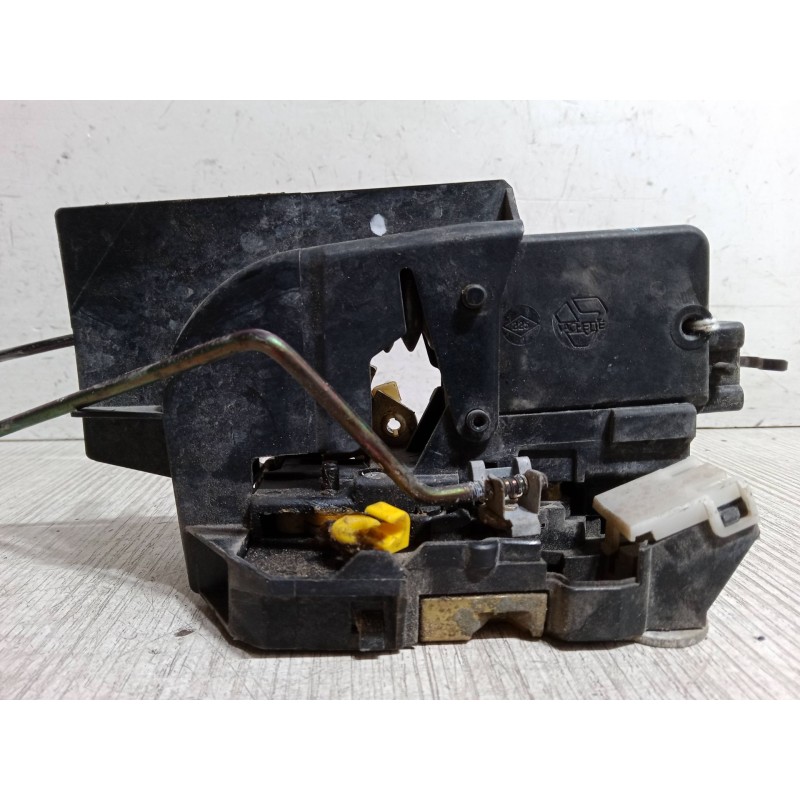 Recambio de cerradura puerta delantera derecha para renault laguna i (b56_, 556_) 1.8 (b56a/b) referencia OEM IAM   
