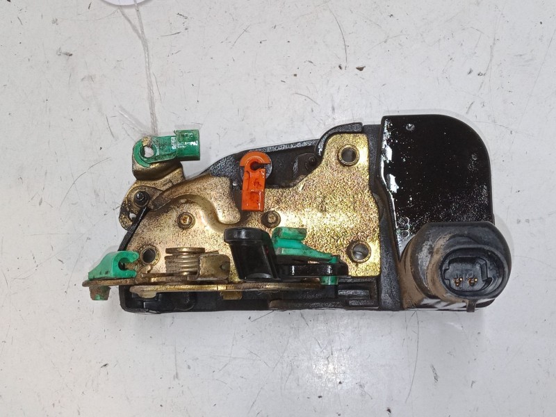 Recambio de cerradura puerta delantera izquierda para jeep grand cherokee ii (wj, wg) 4.7 v8 4x4 referencia OEM IAM   