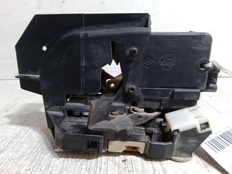 Recambio de cerradura puerta trasera derecha para renault laguna i (b56_, 556_) 1.8 (b56a/b) referencia OEM IAM   