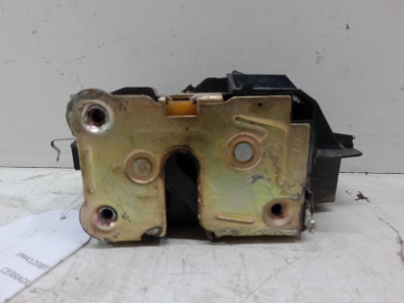 Recambio de cerradura puerta trasera izquierda para renault laguna i (b56_, 556_) 1.8 (b56a/b) referencia OEM IAM   