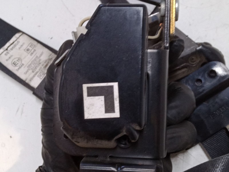 Recambio de cinturon seguridad delantero izquierdo para jeep grand cherokee ii (wj, wg) 4.7 v8 4x4 referencia OEM IAM   