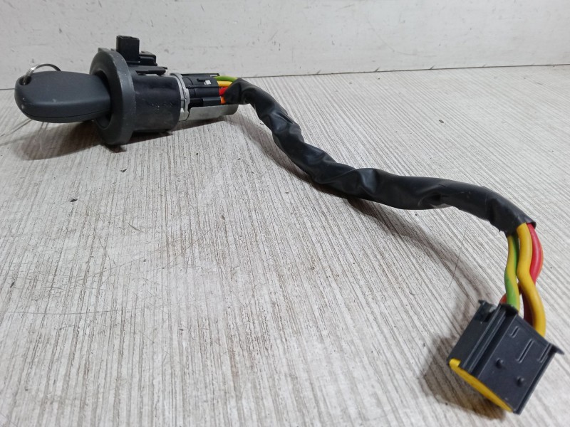 Recambio de clausor para dacia sandero 1.4 (bs0c, bs0a, bs0g, bs1f, bs0e) referencia OEM IAM 8200826300  17490601