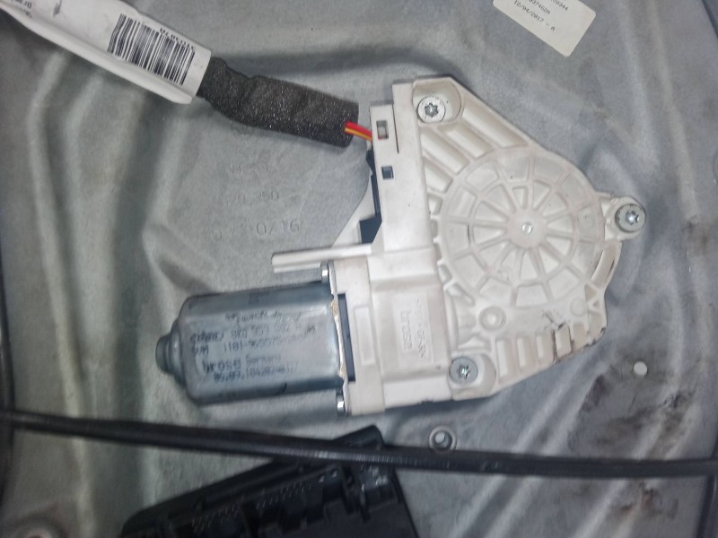 Recambio de elevalunas electrico delantero derecho para skoda superb ii station wagon (3t5) 2.0 tdi 16v referencia OEM IAM 8XO95