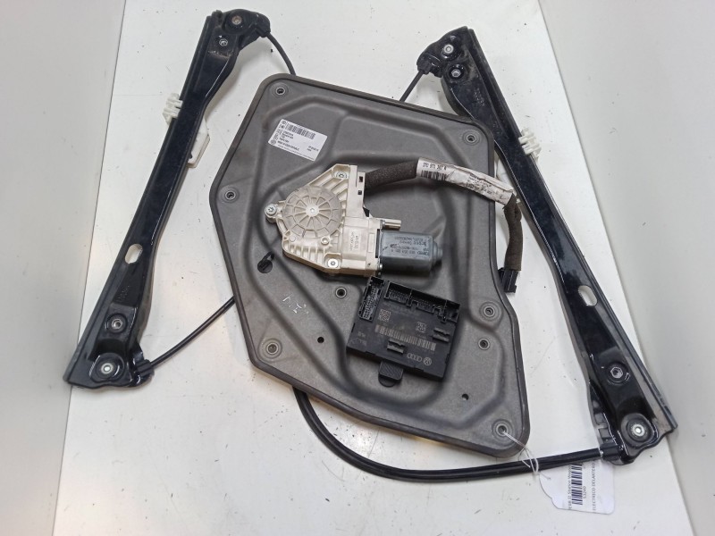 Recambio de elevalunas electrico delantero izquierdo para skoda superb ii station wagon (3t5) 2.0 tdi 16v referencia OEM IAM 8X0