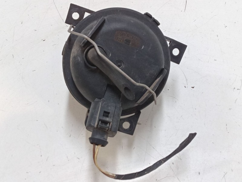 Recambio de faro antiniebla izquierdo para seat leon (1p1) 1.9 tdi referencia OEM IAM 5P0941699A  