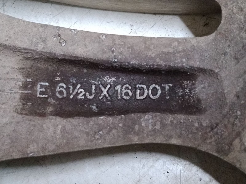 Recambio de llanta aluminio 16´´ para kia sportage ii (je_, km_) 2.0 crdi referencia OEM IAM E6.5XJ16  