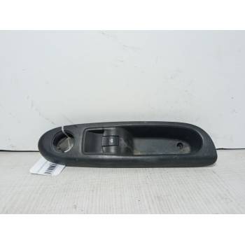 MANDO ELEVALUNAS DELANTERO DERECHO 8200084005 