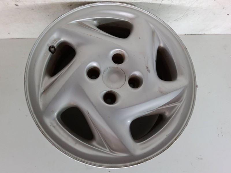 Recambio de llanta alumino 15´´ para citroën xsara (n1) 1.9 d referencia OEM IAM 6JX15CH4ET18  