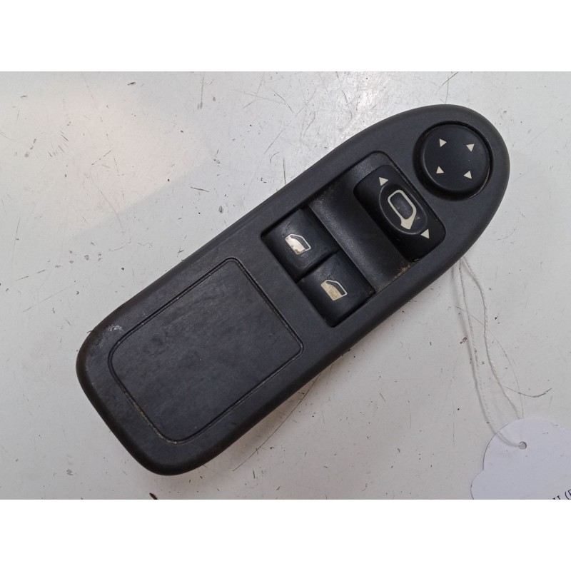 Recambio de mando elevalunas delantero izquierdo para citroën c5 ii (rc_) 1.6 hdi (rc8hzb) referencia OEM IAM 96514301ZF  
