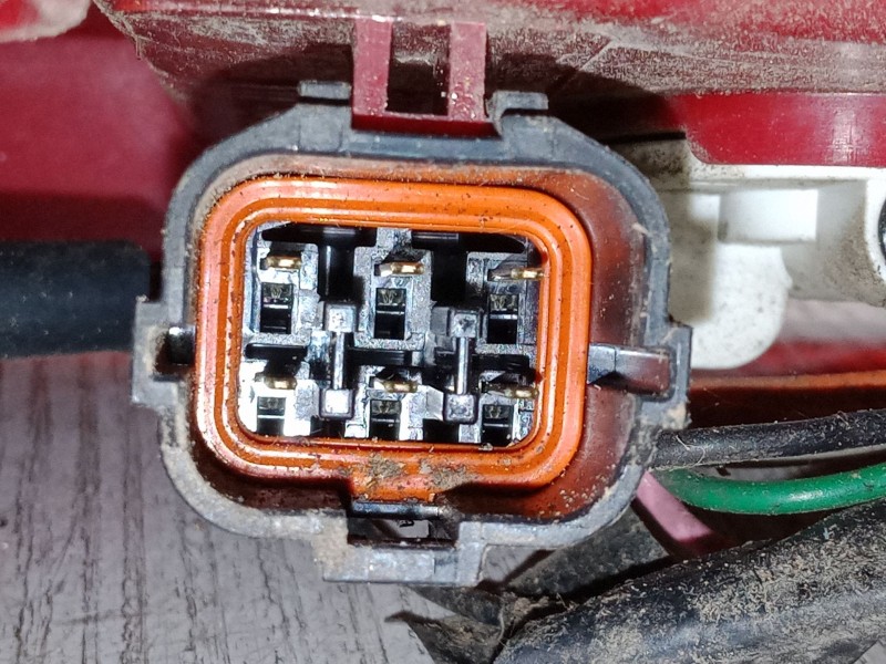 Recambio de piloto trasero izquierdo para hyundai tucson (jm) 2.0 crdi referencia OEM IAM   