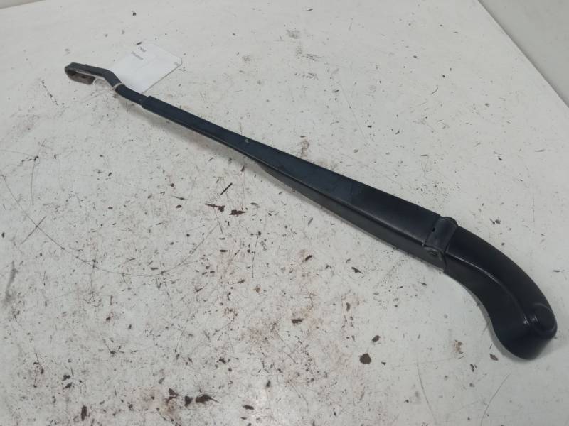 BRAZO LIMPIA DELANTERO DERECHO 