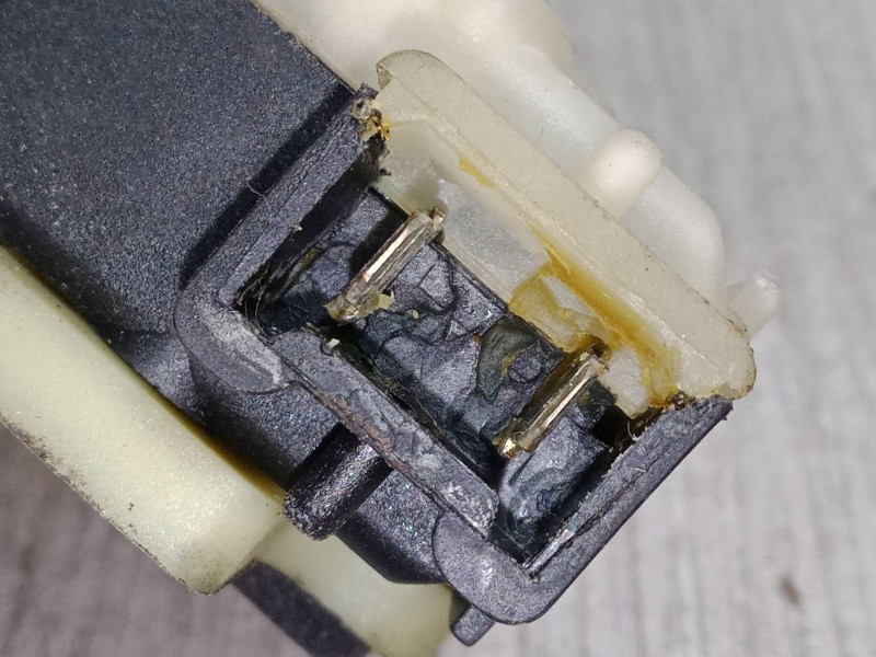 Recambio de maneta exterior porton para renault laguna i (b56_, 556_) 1.8 (b56a/b) referencia OEM IAM   