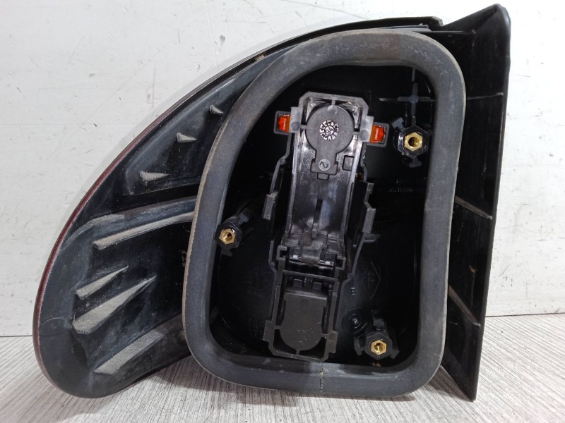Recambio de piloto trasero derecho para renault laguna i (b56_, 556_) 1.8 (b56a/b) referencia OEM IAM   