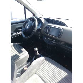 TOYOTA YARIS (_P13_)