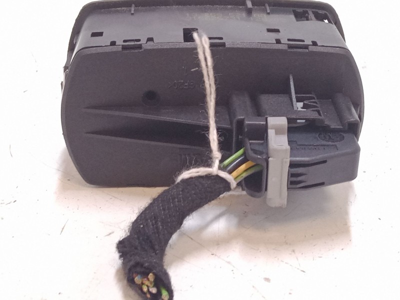 Recambio de mando elevalunas delantero izquierdo para opel corsa d (s07) 1.3 cdti (l08, l68) referencia OEM IAM 13258521  